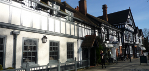 Sarrcens Head beaconsfield old town beamed buildings